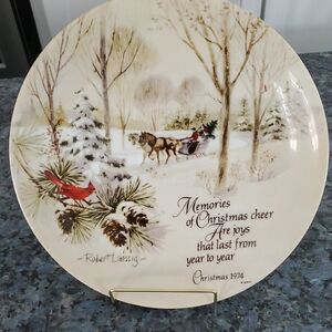 1974 "Memories Of Christmas Cheer"  Commemorative Plate By Robert Laessig